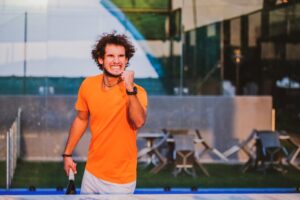 De 5 beste padel rackets voor gevorderden van 2025